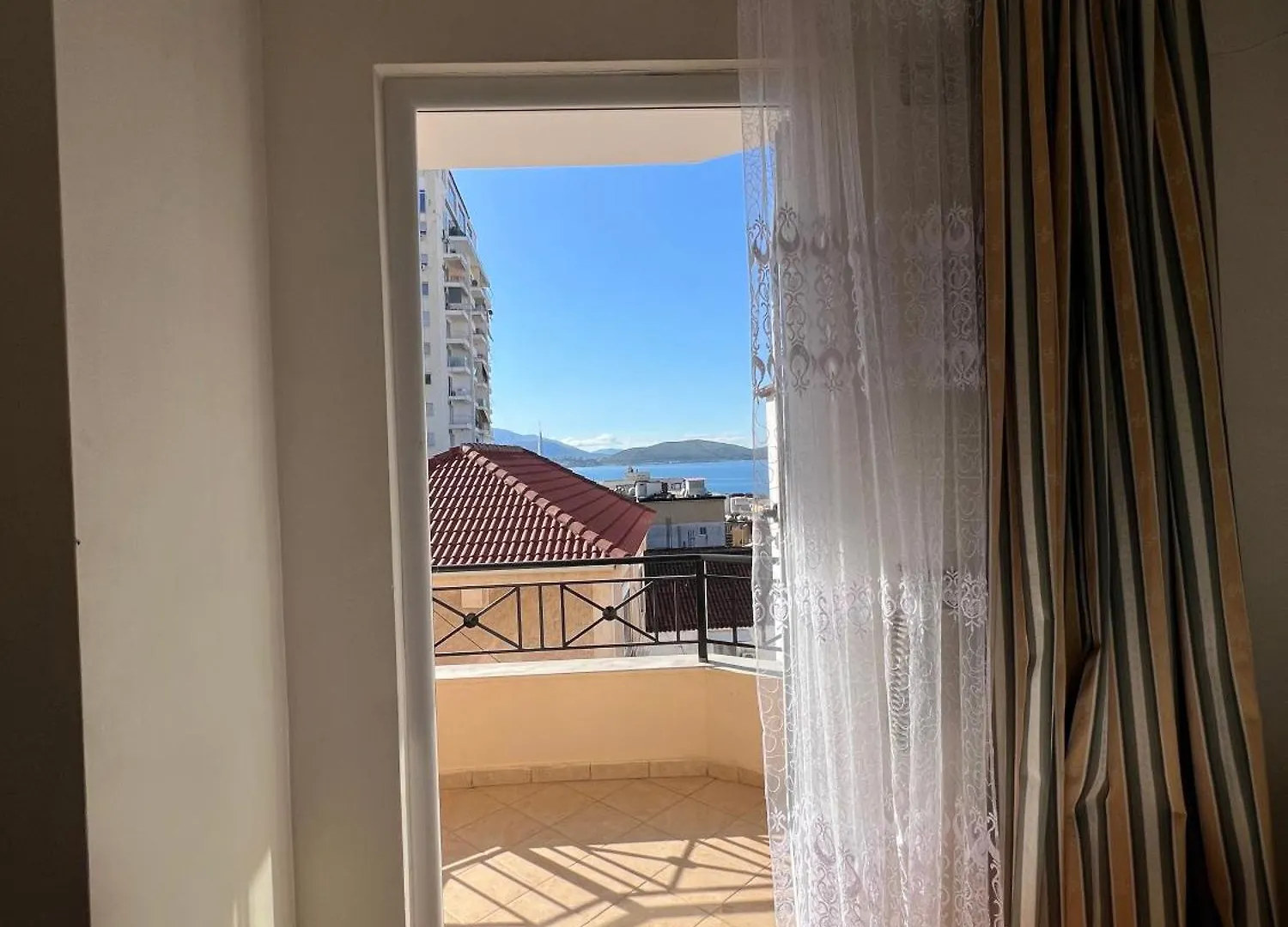 Hotel Veli Sarande 3*,
