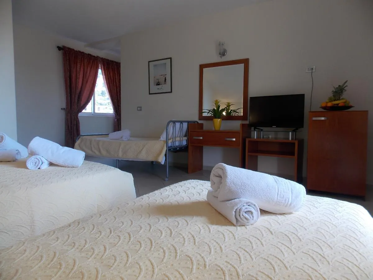Hotel Veli Sarande Albania