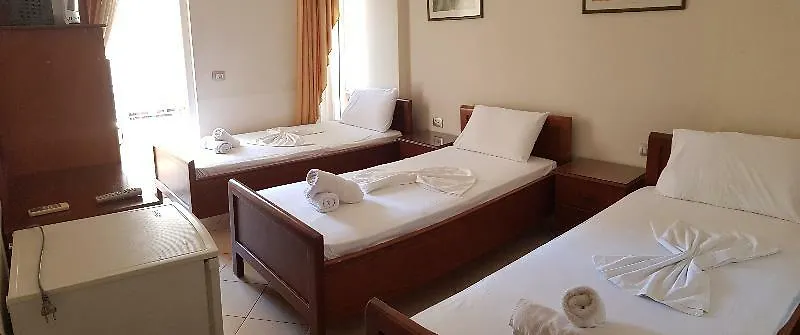Hotel Veli Sarande 3*,  Albania